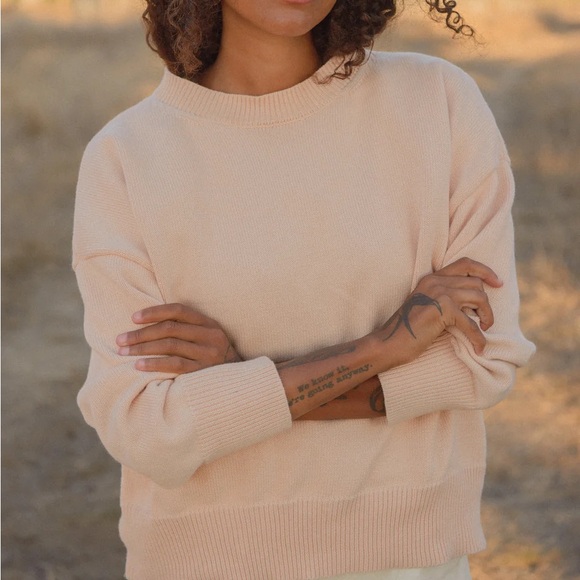 Sonderhaus Sweaters - Relaxed Crewneck Sweater in Pale Peach